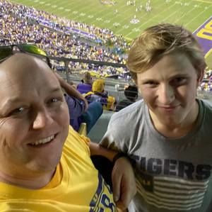 Meet your Posher, Roy